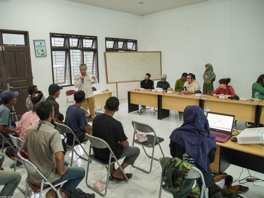 យុទ្ធសាស្ត្រប្រសិទ្ធិភាពនិងប្រព័ន្ធសហការណ៍